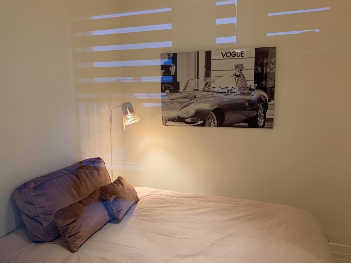 Broncks Apartment 1 - Modern 2-Bedroom In The Heart Of Tórshavn Екстериор снимка