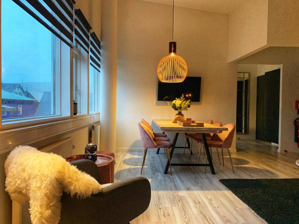 Broncks Apartment 1 - Modern 2-Bedroom In The Heart Of Tórshavn Екстериор снимка