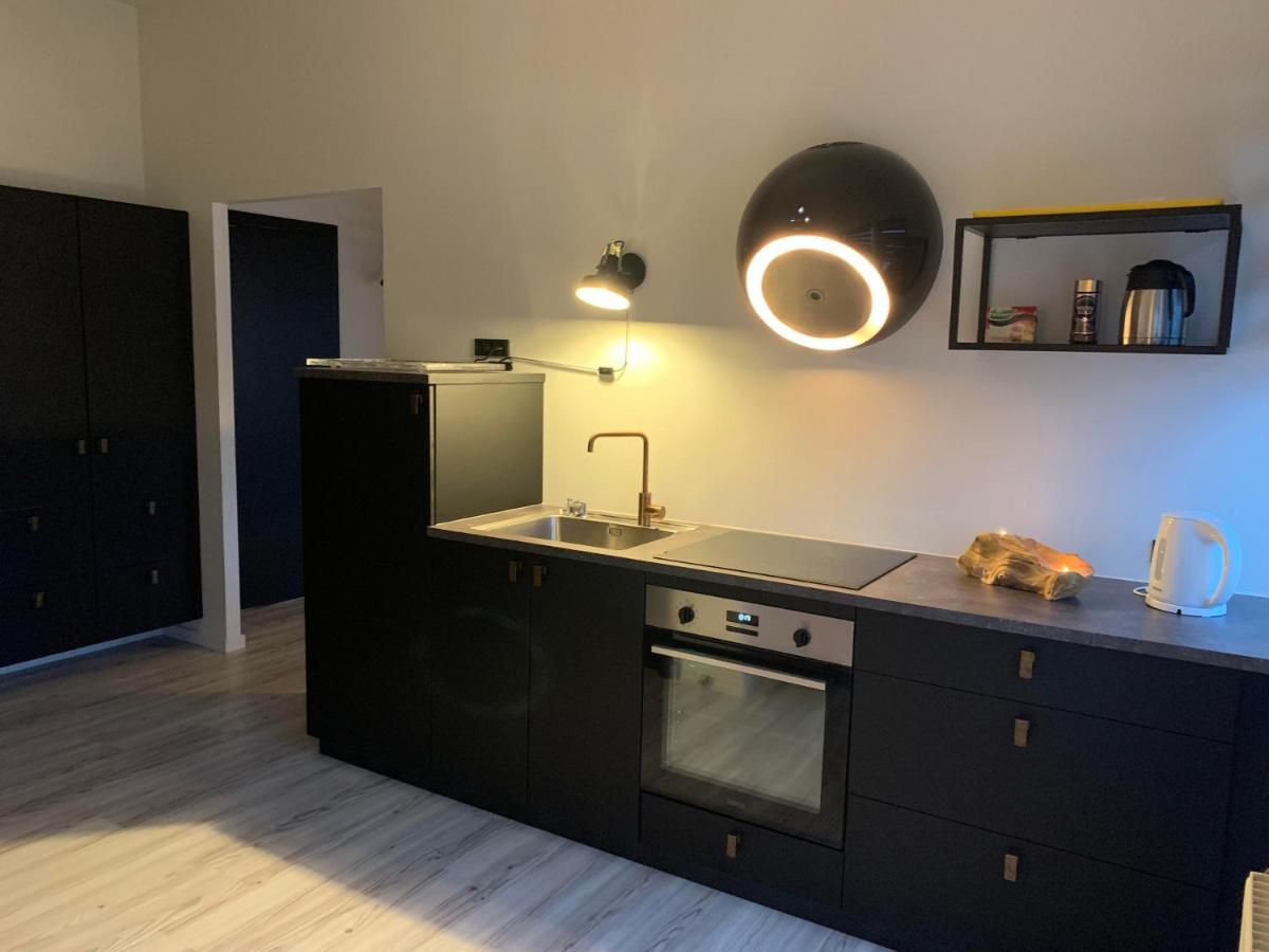 Broncks Apartment 1 - Modern 2-Bedroom In The Heart Of Tórshavn Екстериор снимка