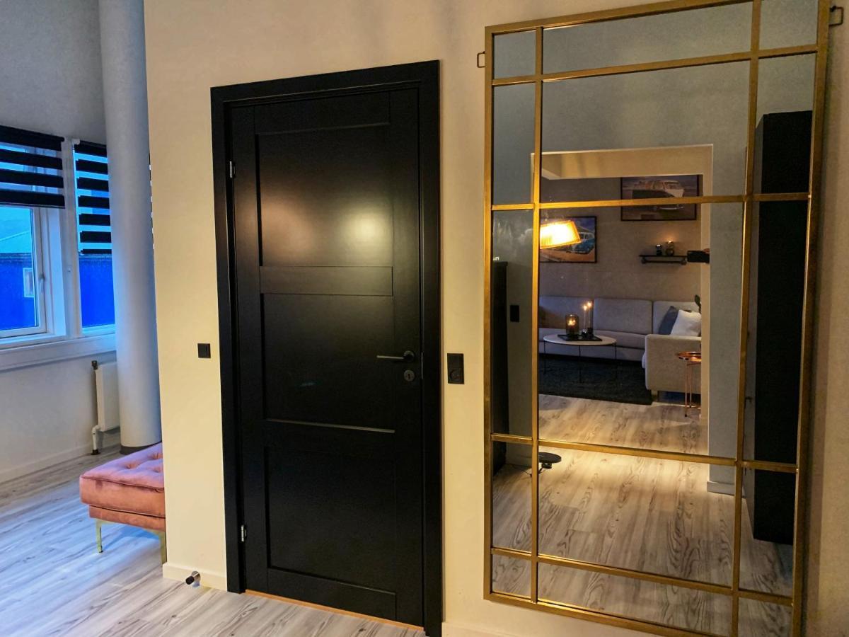 Broncks Apartment 1 - Modern 2-Bedroom In The Heart Of Tórshavn Екстериор снимка