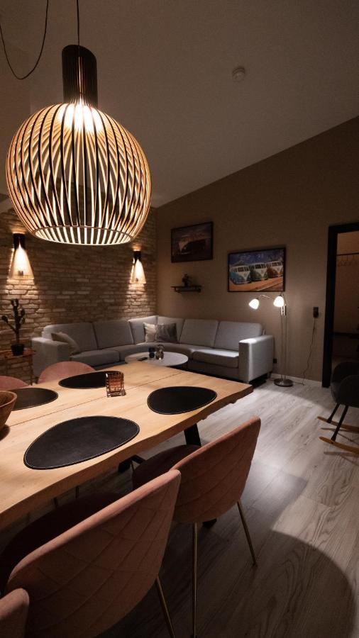 Broncks Apartment 1 - Modern 2-Bedroom In The Heart Of Tórshavn Екстериор снимка