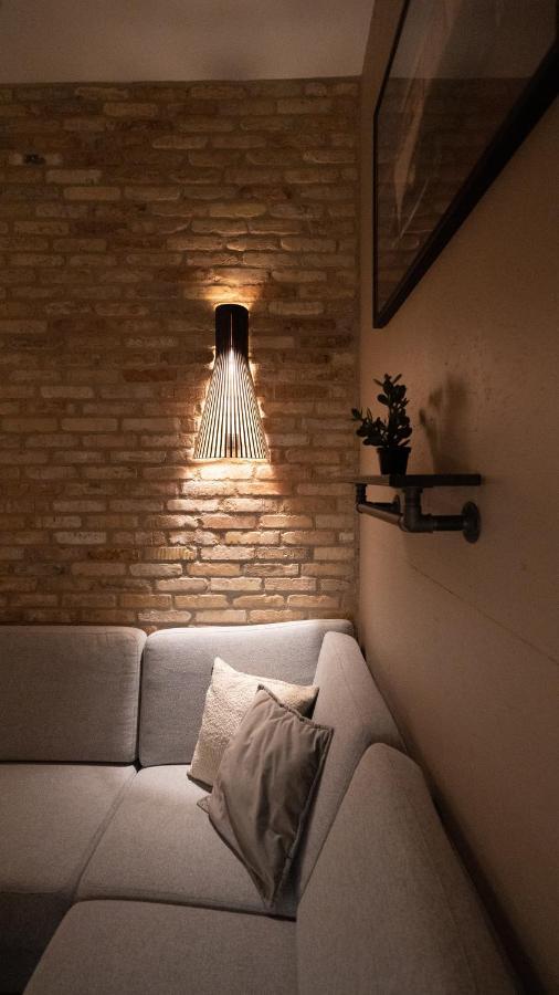 Broncks Apartment 1 - Modern 2-Bedroom In The Heart Of Tórshavn Екстериор снимка