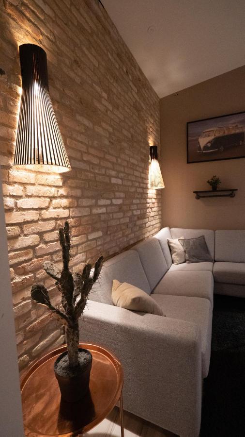 Broncks Apartment 1 - Modern 2-Bedroom In The Heart Of Tórshavn Екстериор снимка
